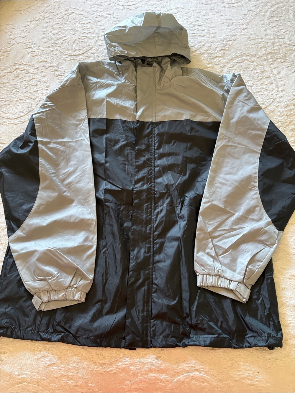 Mack Russo Unisex Lightweight Hooded Windbreaker - Black & Light Gray BNWOT